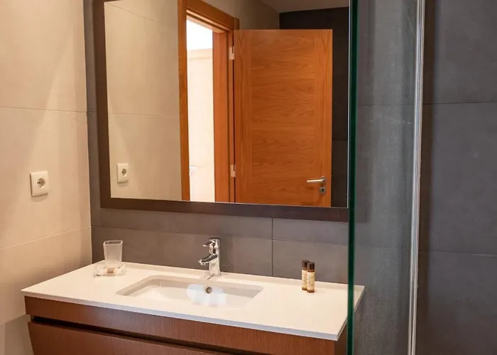 The Roof Da Rocha Apartman *